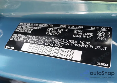 2023 Volvo Xc40 B5 Plus Bright Theme z USA, uszkodzony, nr VIN YV4L12UNXP2939177